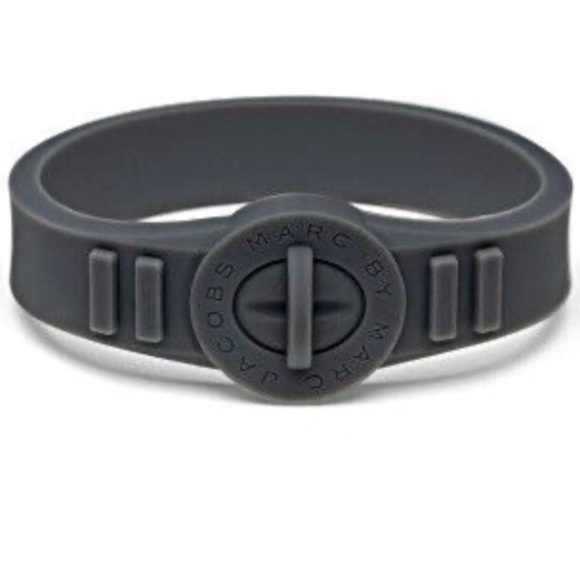Marc By Marc Jacobs Black Rubber Turnlock Bracelet - Picture 3 of 8